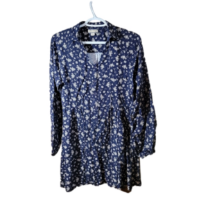 Paper Crane Large long sleeve mini dress Rayon navy floral 1/2 button collared